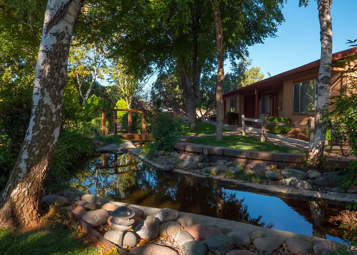 Sky Ranch Lodge