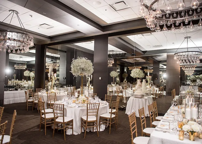 1 Hotel Toronto