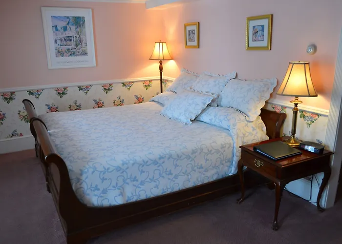 Stafford'S Bay View Inn