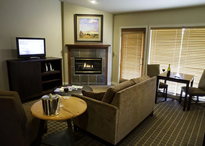 Pine Ridge Inn