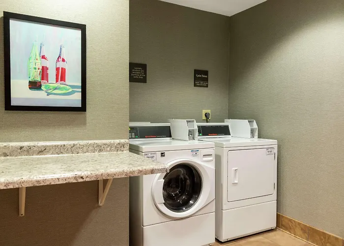 Hampton Inn & Suites Marshalltown
