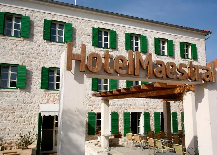 Hotel Maestral