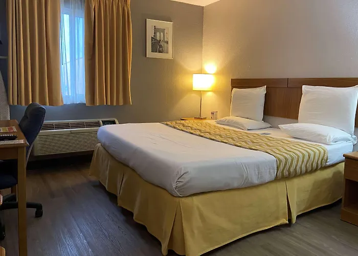 Travelodge Inn & Suites By Wyndham Albany