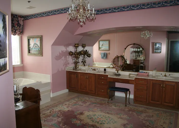Heron Cay Lakeview Bed & Breakfast