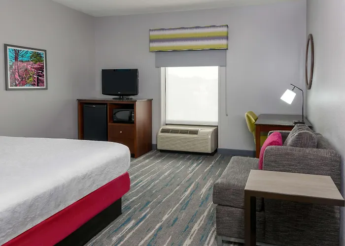 Hampton Inn & Suites Winston-Salem/University Area