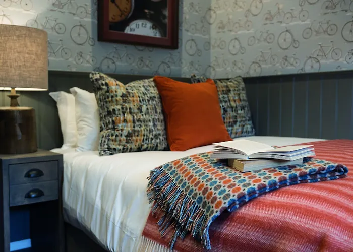 Toll House Inn