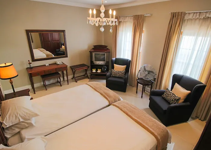 The Victorian 1906 Hotel
