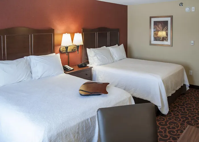 Hampton Inn & Suites Watertown