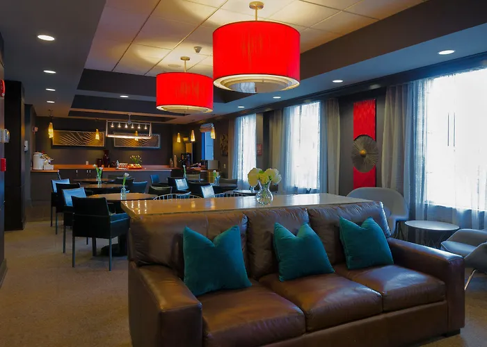 The Lloyd Stamford, Tapestry Collection By Hilton
