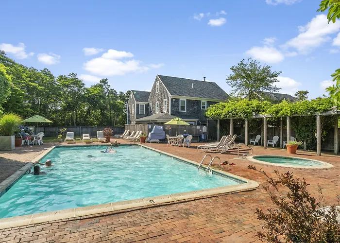 Nantucket Inn