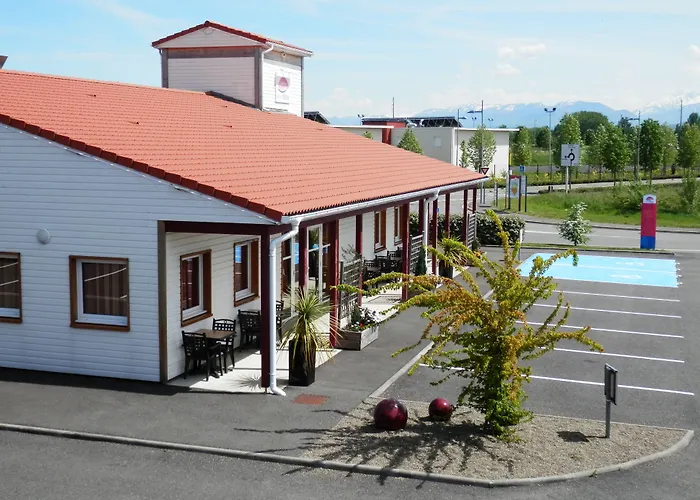 Ever Route 64 Brit Hotel Tarbes Ibos