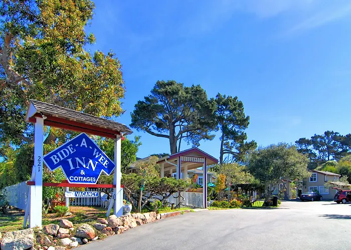 Bide-A-Wee Inn&Cottages