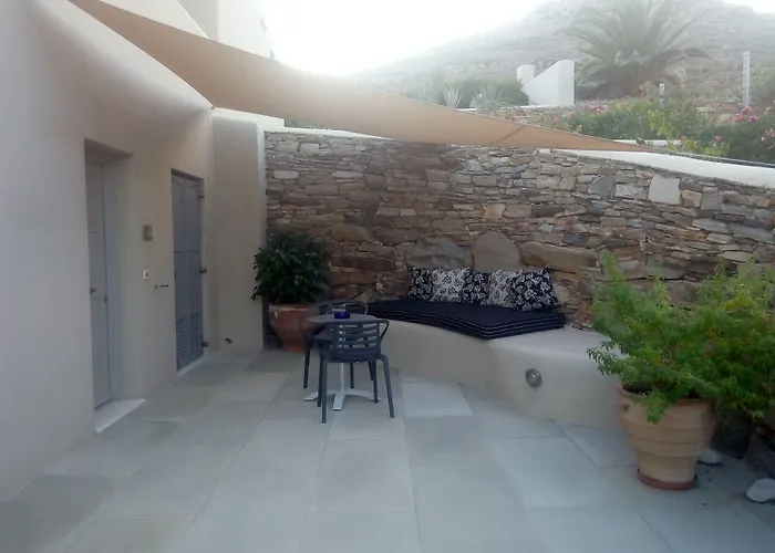 Kouros Art Hotel - Designed For Adults