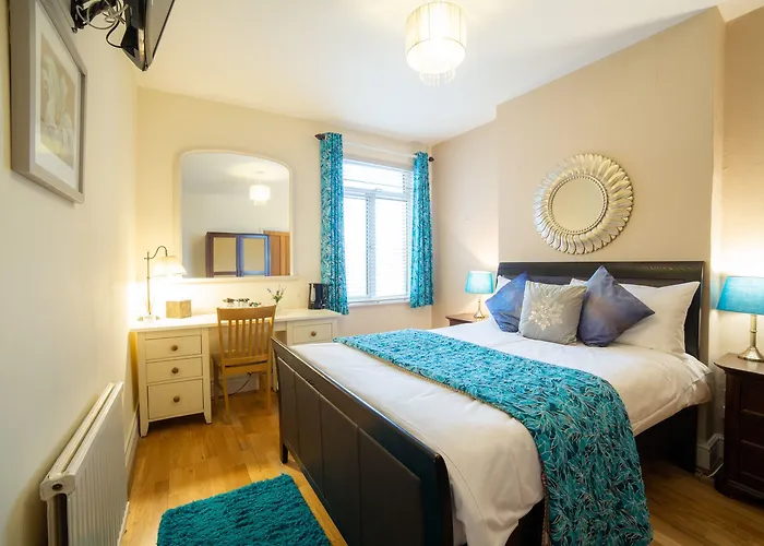 Oyo Lina Guest House
