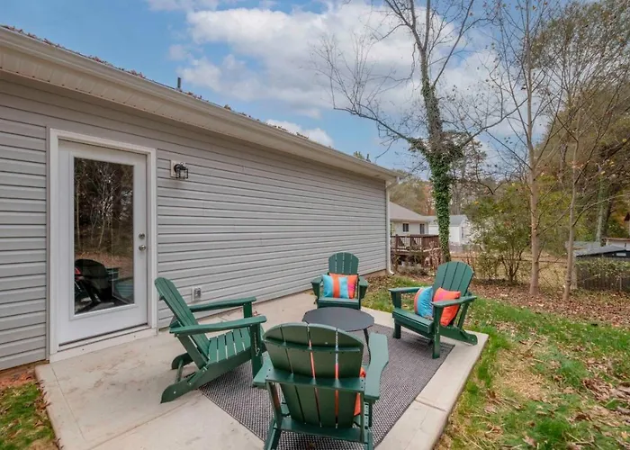 Charming 3Br Belmont Bungalow