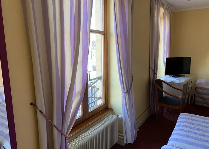 Cit'Hotel Des Vosges - 5 Rue De La Gare