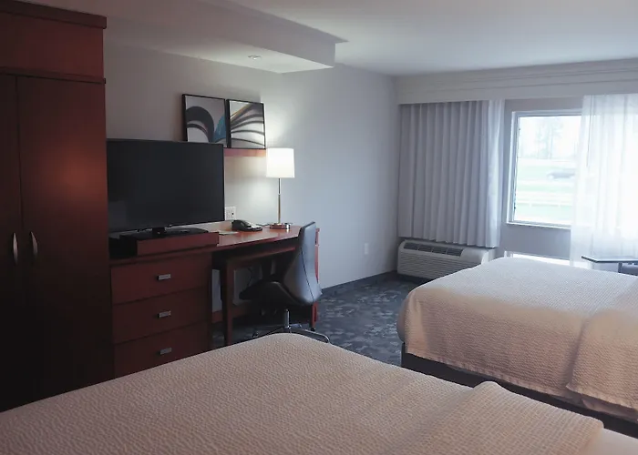 Courtyard By Marriott Owensboro