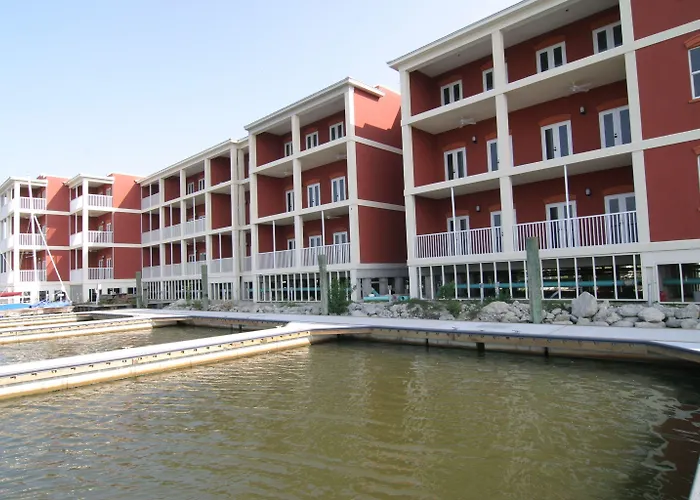 Water Street Hotel & Marina, An Ascend Collection Hotel