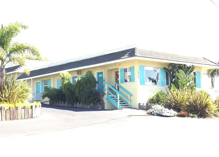 Beach Bungalow Inn And Suites