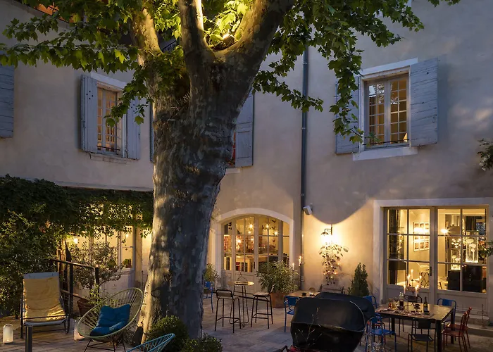 La Maison Sur La Sorgue - Esprit de France
