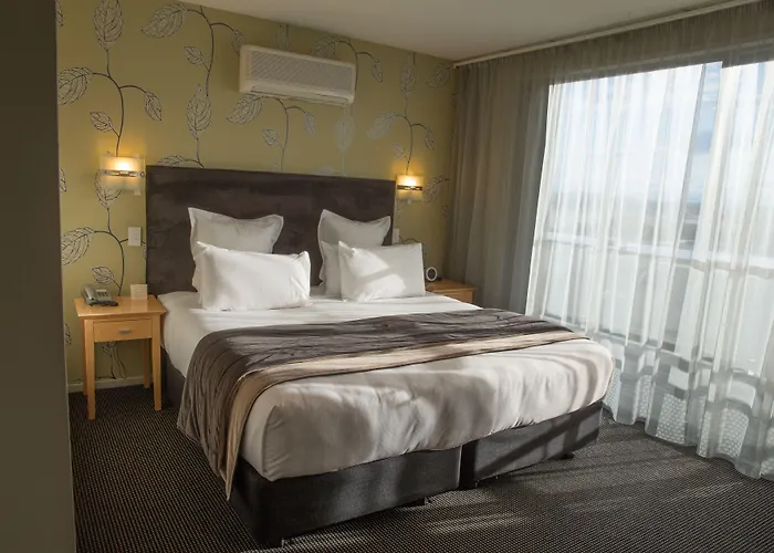 The Crown Hotel