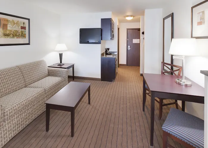 Holiday Inn Express & Suites - Omaha I - 80 By Ihg