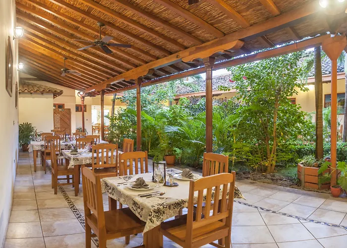 El Almirante