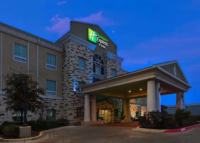 Holiday Inn Express & Suites Brady By Ihg