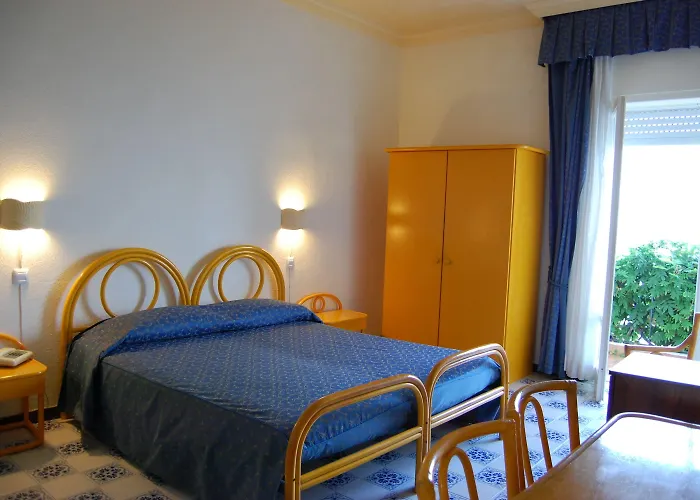 Hotel Giardino Sul Mare