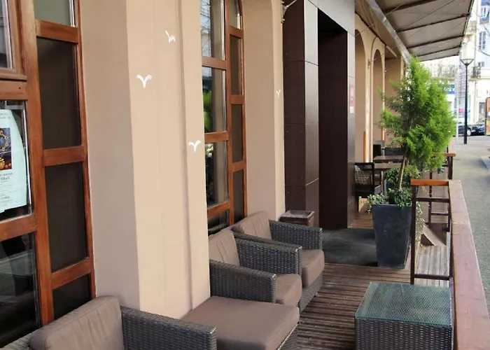Kyriad Restaurant Centre Spa Vichy