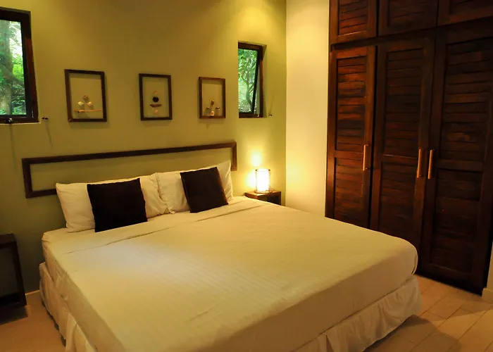 Nautilus Surf & Yoga Villas Santa Teresa