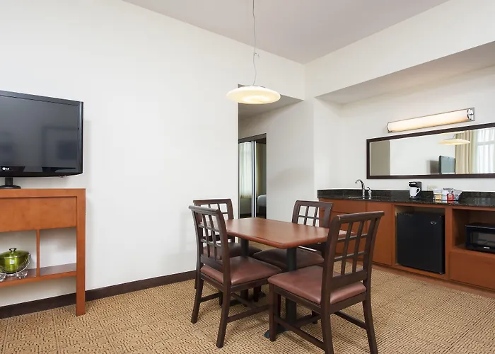 Hyatt Place Des Moines Downtown