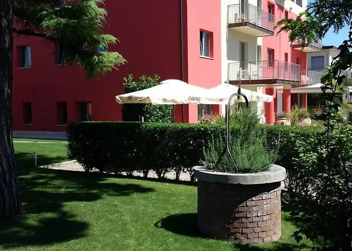 La Grotta Hotel