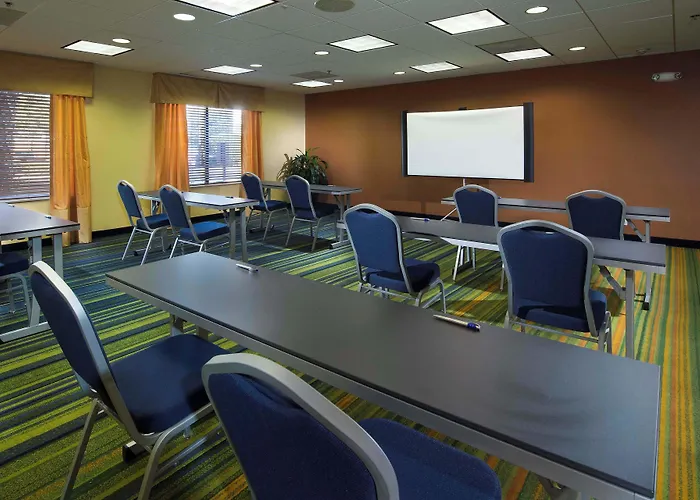 Fairfield Inn & Suites By Marriott Charleston Airport/Convention Center