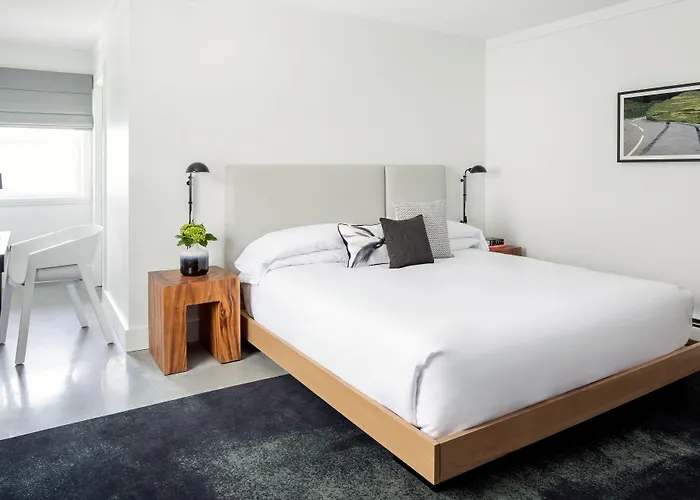 Bluebird Spa City Motor Lodge