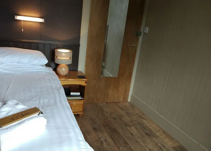Cairn Hotel