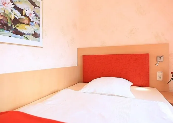 Adesso Hotel