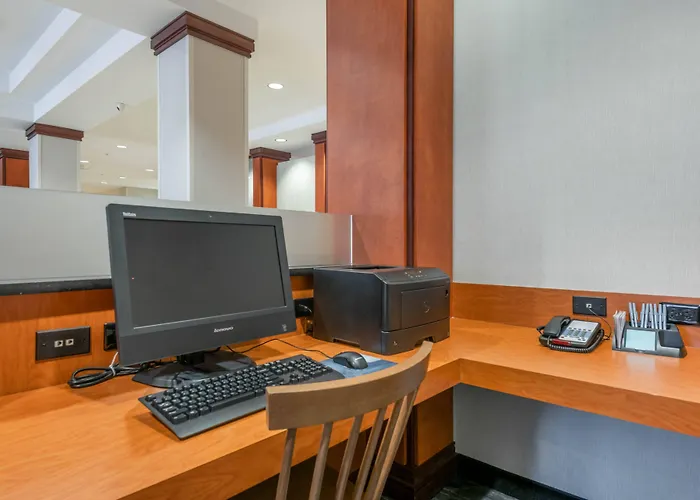 Fairfield Inn And Suites Holiday Tarpon Springs