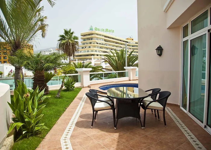 Flamingo Suites Boutique Hotel