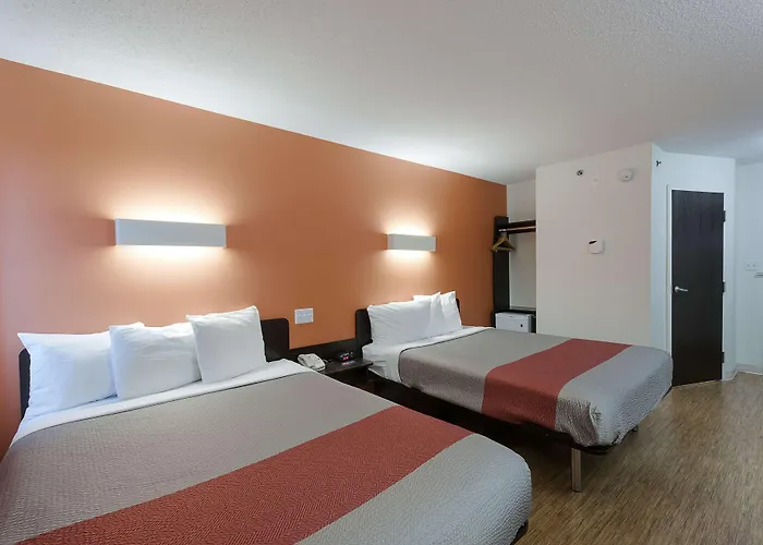 Motel 6-Brandon, Mb