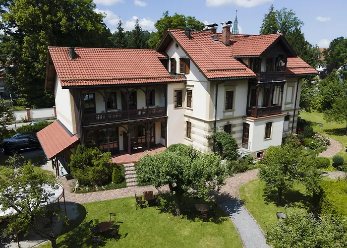 Villa Fantasia Budget Boutique Hotel