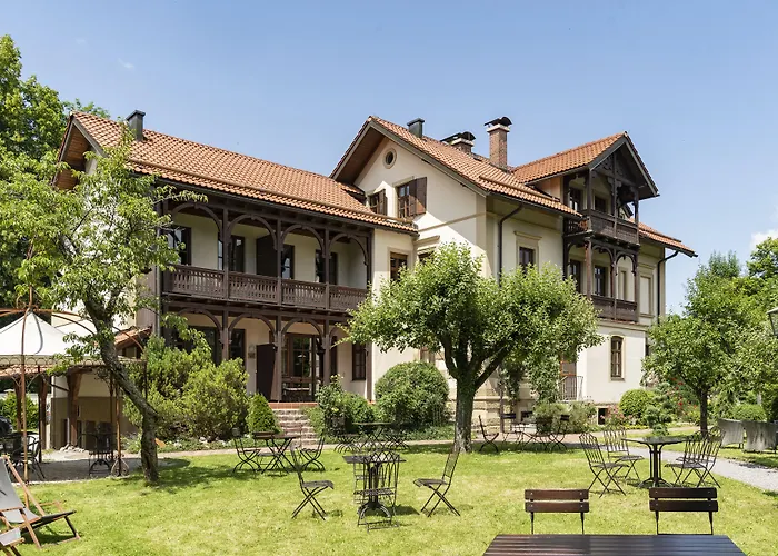 Villa Fantasia Budget Boutique Hotel