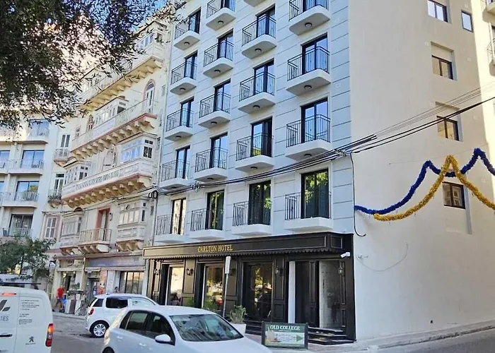 Carlton Hotel