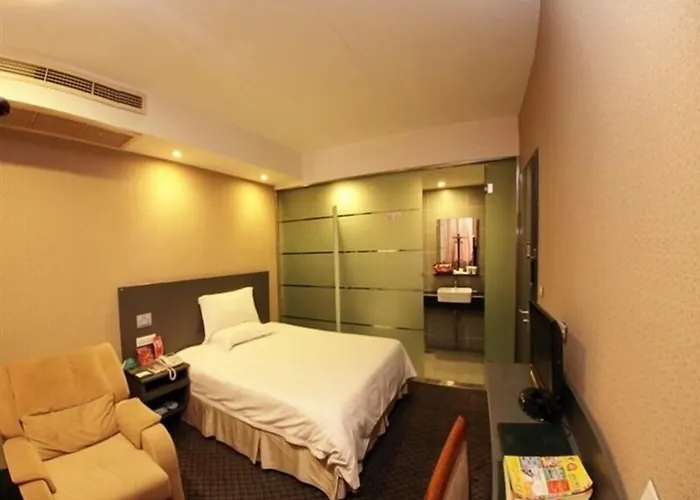 GreenTree Inn WenZhou LuCheng XiaoNanMen Express Hotel