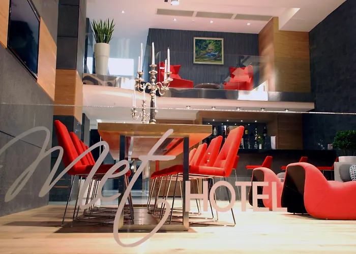 Met Hotel