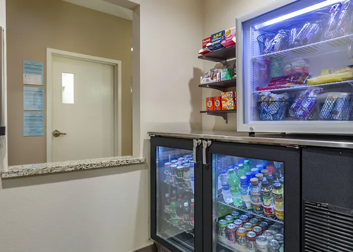 Comfort Suites Helena Airport