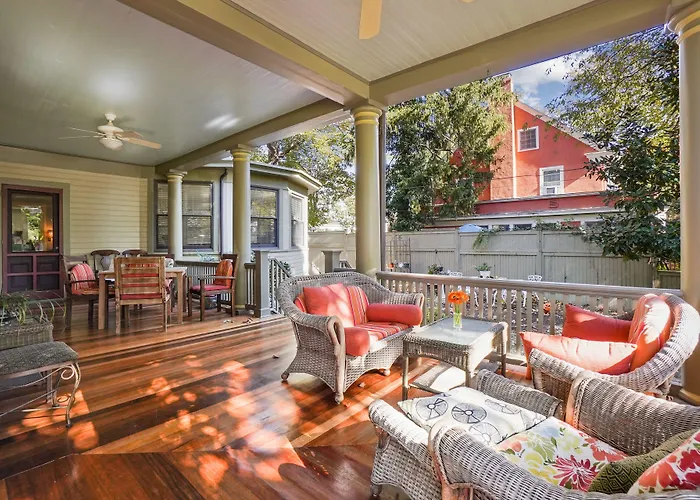 The Debary Inn