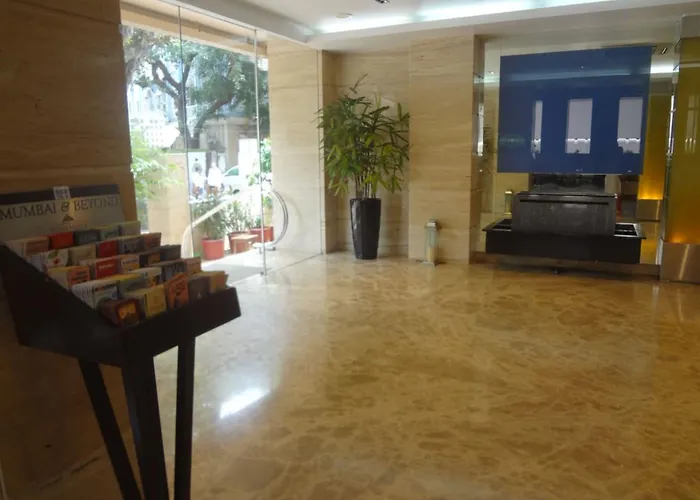Ascot Hotel