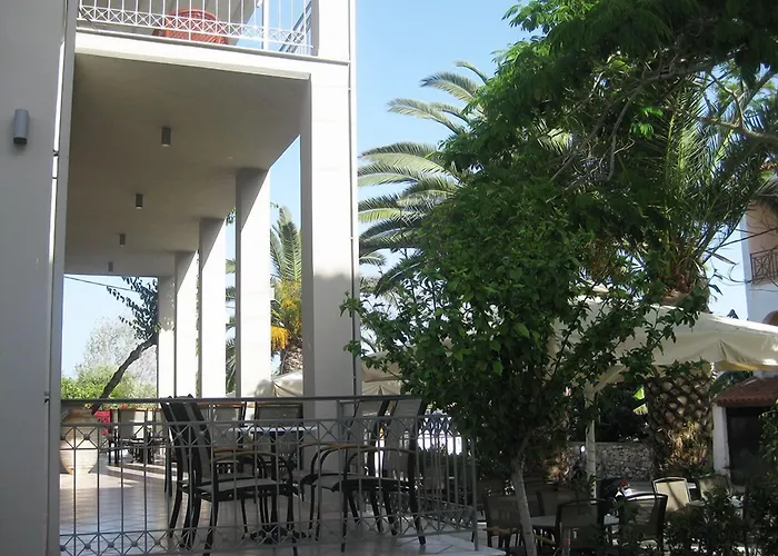 Achilles Hotel