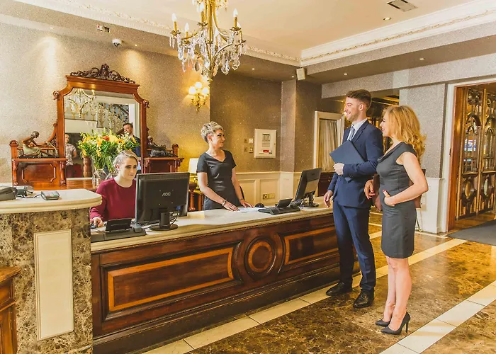 Lawlors Hotel